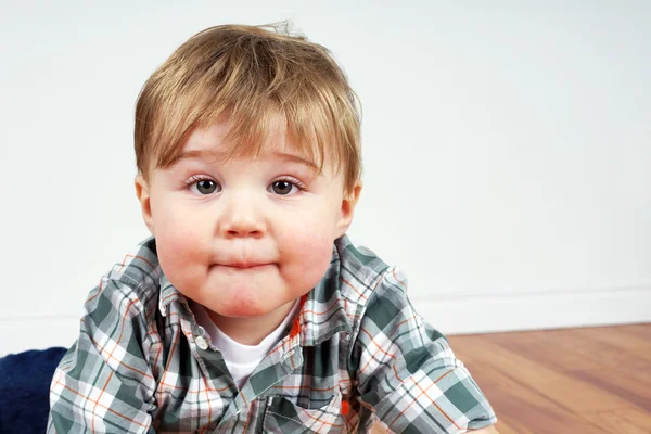 Divertente bambino faccia — Foto Stock