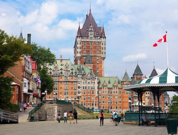 Chateau Frontenac с террасы — стоковое фото