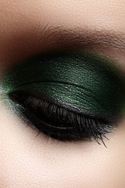 Makro çekim güzel kadının yüz bölümü. Sağlık, kozmetik ve makyaj