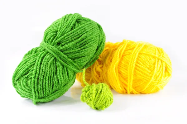Yarn and needles for kniting — Stock Photo, Image