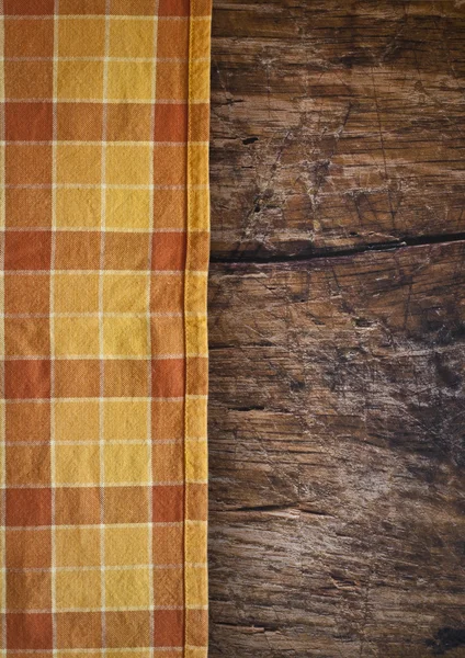 ahşap masa arka plan üzerinde masa örtüsü