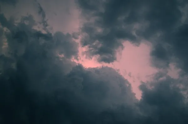 Nubes tormentosas — Foto de Stock