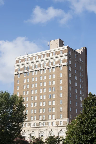 Classic Brown Brick Hotel a Charleston — Foto Stock