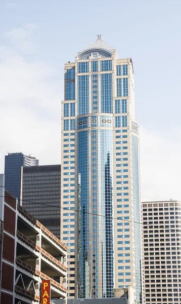 Moderna torre dell'ufficio a Seattle — Foto Stock
