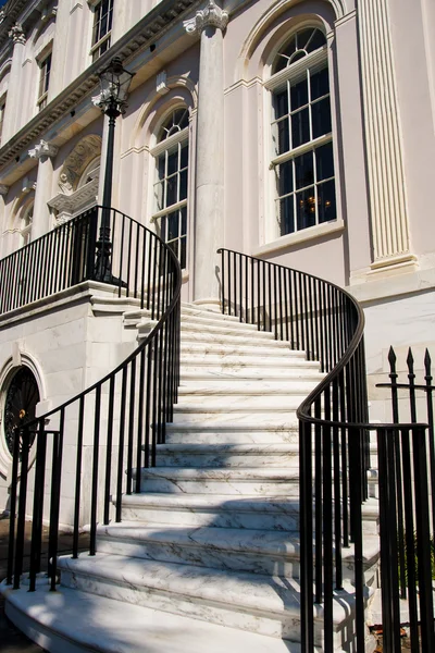 White Marble Steps Between Black Iron Banister — Stock Photo, Image