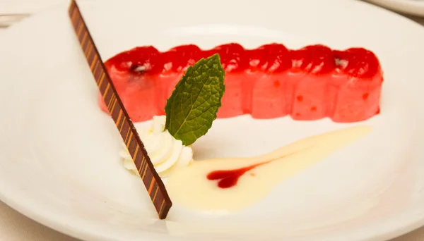 MUS truskawkowy deser — Zdjęcie stockowe