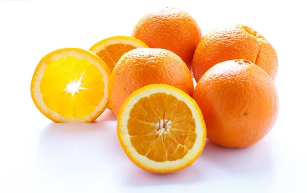 오렌지 조각을 통해 빛 — 스톡 사진