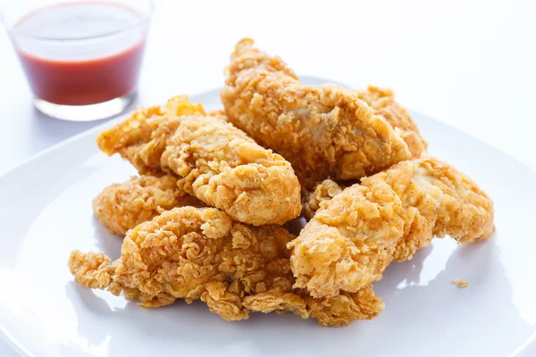 Chicken Strips with Hot Pepper Sauce — Stock Photo, Image