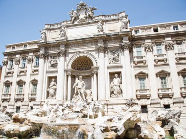 Trevi Çeşmesi