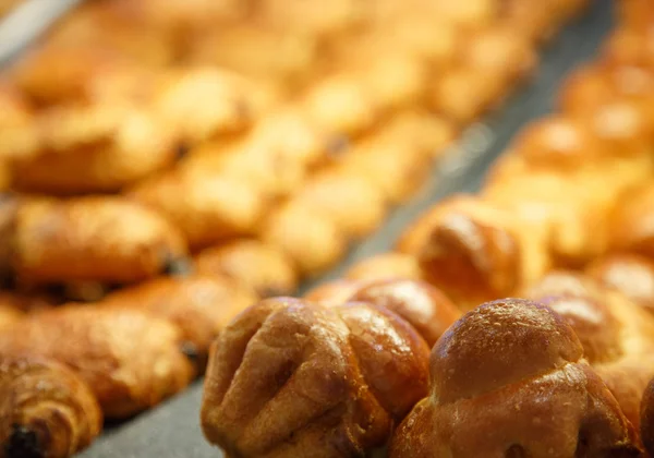 Buns e Pães no Caso da Padaria — Fotografia de Stock