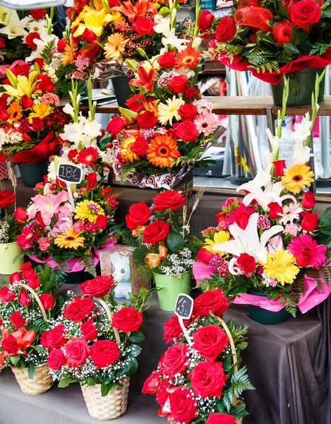 Many Bouquets in a Flower Shop — Stock Photo, Image