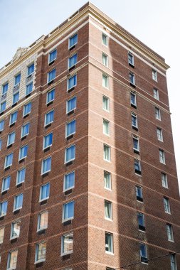 klasik tuğla apartmanı