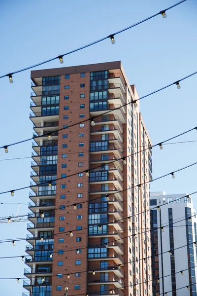 Ligths Across Street with Condos in Background — Stock Photo, Image