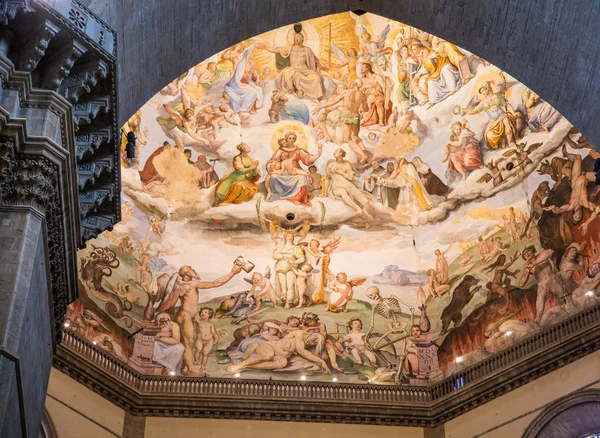 Plafond en dôme peint dans la chapelle de Florence — Photo