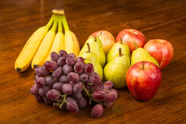 Druepærer Epler og bananer – stockfoto