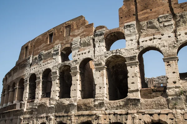 Kimagozott külső ősi Colosseum — Stock Fotó