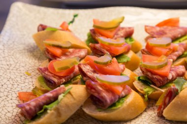 parmak sandviç tepsi