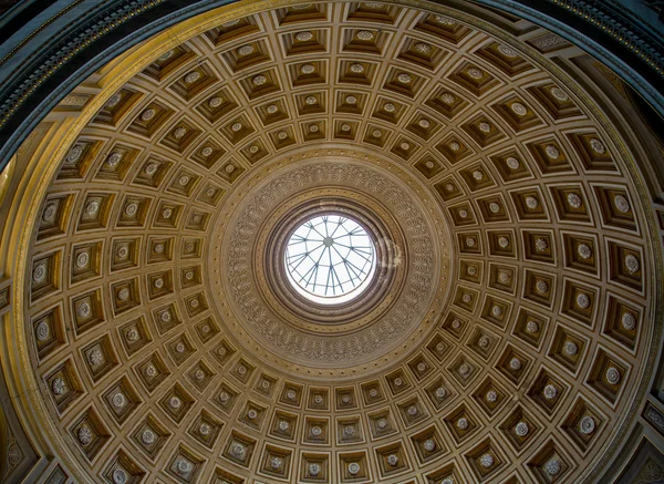 Skylight in Domed Ceiling — Stock Photo, Image