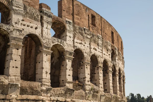 Gebroken bogen in Colosseum — Stockfoto