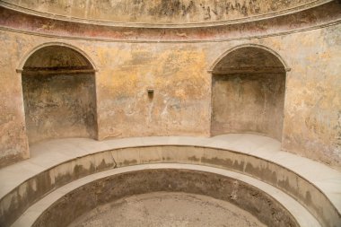 Antik Pompei ortak banyo