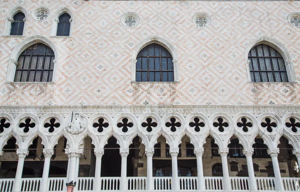 Details on Doges Palace in Venice — Stock Photo, Image