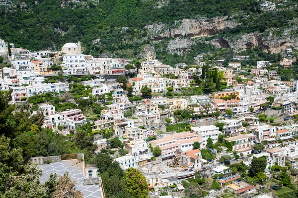 Colorful Homes on the Amalfi Coast — Stock Photo, Image