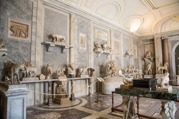 Room of Statuary in Vatican — Stock Photo, Image