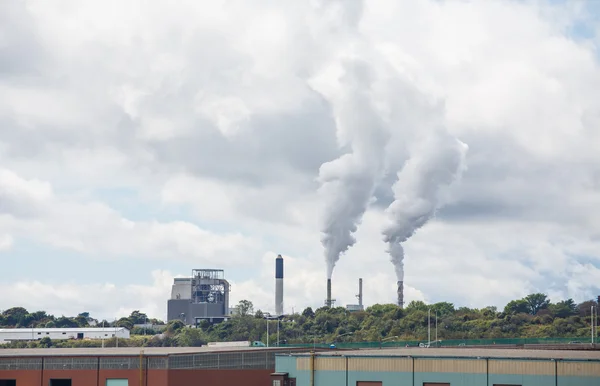 Industrial Smog Over Canadian Wilderness — Stock Photo, Image