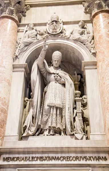 Статуя Папа Григорій — стокове фото