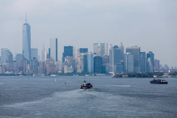 Industrial Ships Moving Toward New York City — Stock Photo, Image