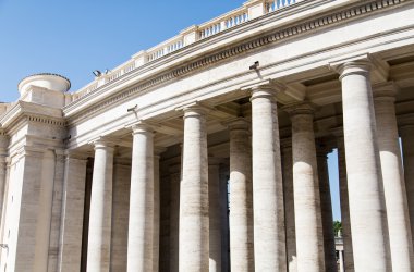 saint peters Meydanı çevresinde çok sayıda sütun