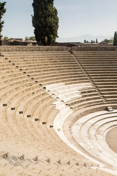 Počet křesel v dávných Pompejí aphitheater — Stock fotografie