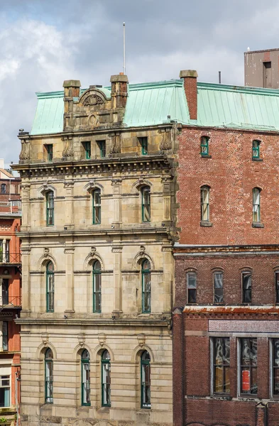 Oude stenen gevel gebouw in st johns canada — Stockfoto