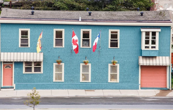 Modré obklady s kanadskou vlajku — Stock fotografie