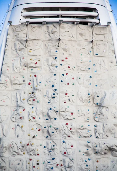 Parete di arrampicata sul retro della crociera shp — 스톡 사진