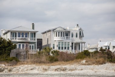 dunes ötesinde iki plaj evleri