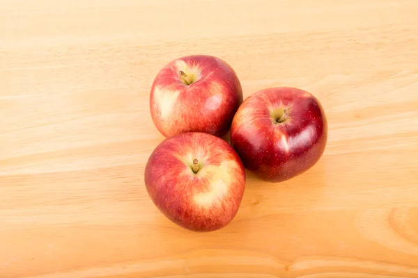 Tres manzanas de arriba — Foto de Stock