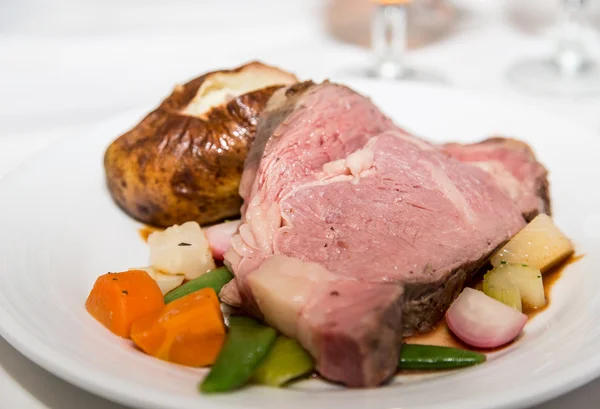 Prime Rib with Vegetables and Baked Potato — Stock Photo, Image