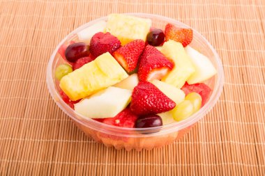 temiz kase meyve kesme