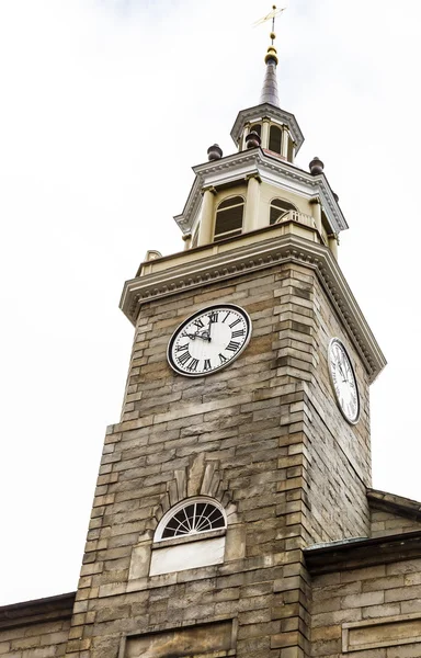 Ancienne tour de l'horloge en pierre à Portland — Photo