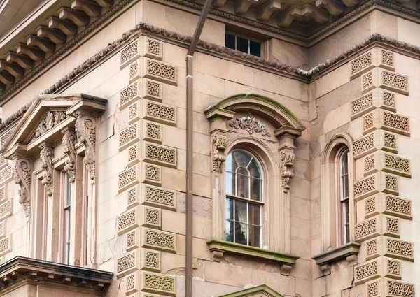 Intricate Details on Old Brown Stone Home — Stock Photo, Image