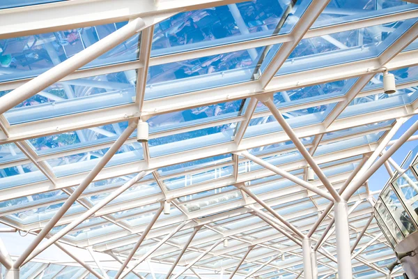 Glass Atrium Roof Supported by White Steel — Stock Photo, Image