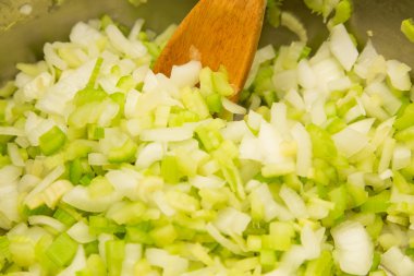 karıştırma doğranmış kereviz