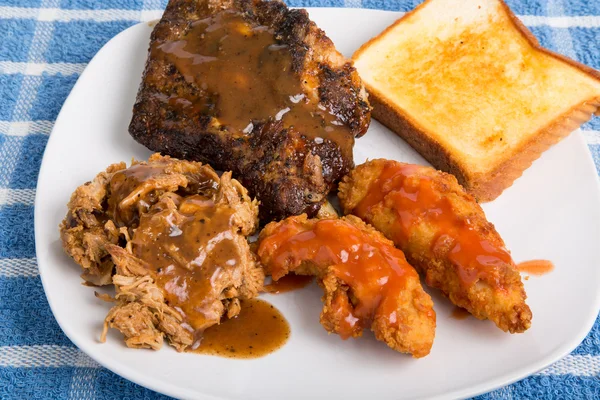 Barbecue Plate with Three Meats — Stock Photo, Image