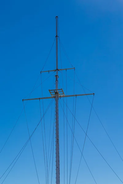 Empty Ships Mast on Blue — Stock Photo, Image