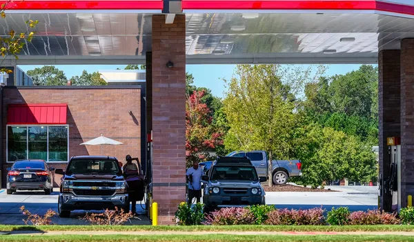 Artan benzin fiyatları — Stok fotoğraf