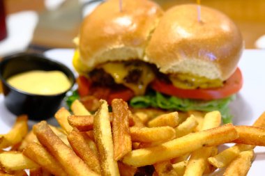 Fransız Kızartmaları ve Kaydırakları