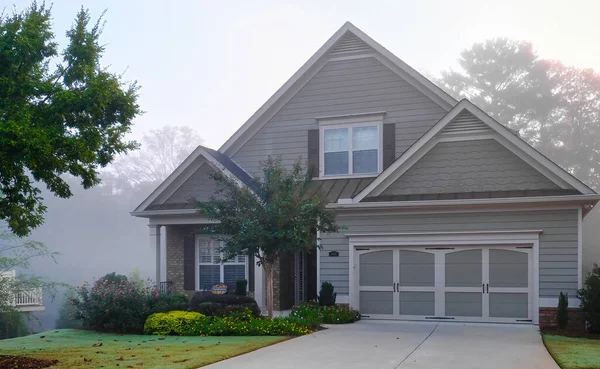 New Townhome in Morning Fog — Stock fotografie