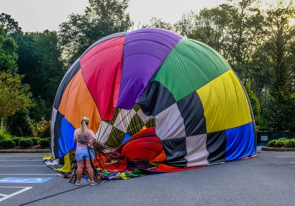 Heißluftballon wird entladen — Stockfoto