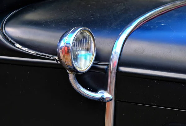 Spotlight on Ol Classic Ford — Stock Photo, Image